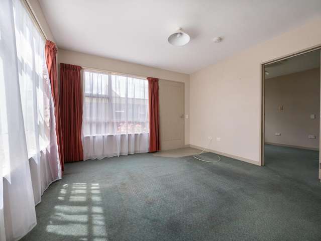 1/40 Albert St Clair_2