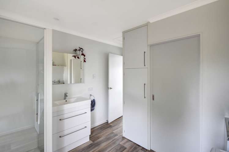 5 Westland Street Green Island_16