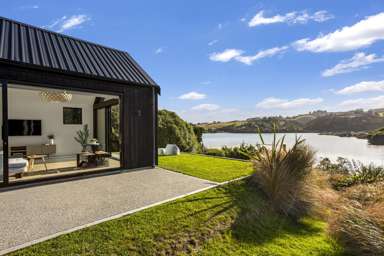 1371B Taieri Mouth Road_2