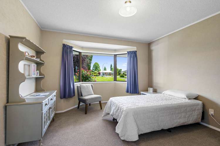 12 Conrad Place Leamington_14