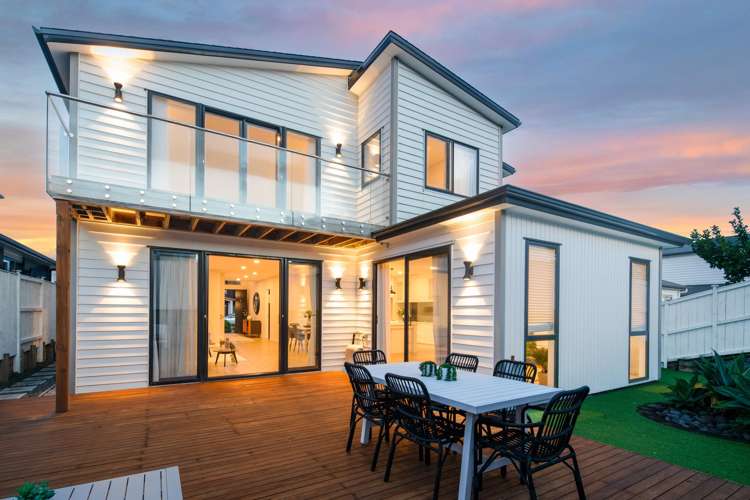 8 Thomas Rielly Avenue Hobsonville_21