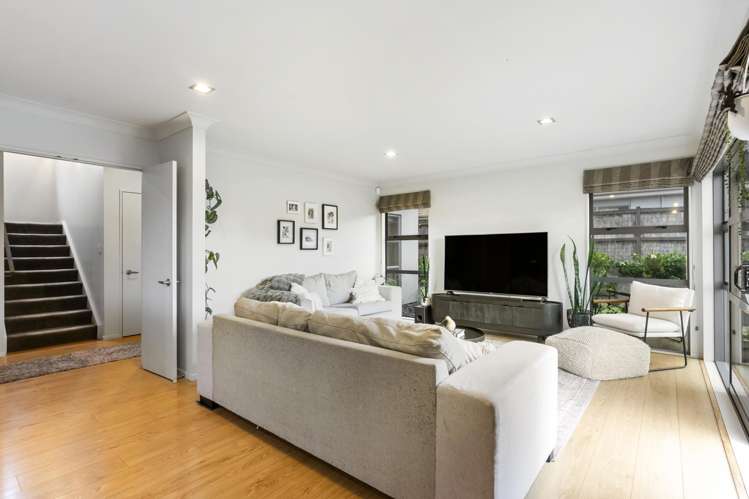 1 Bellshill Close Wattle Downs_8