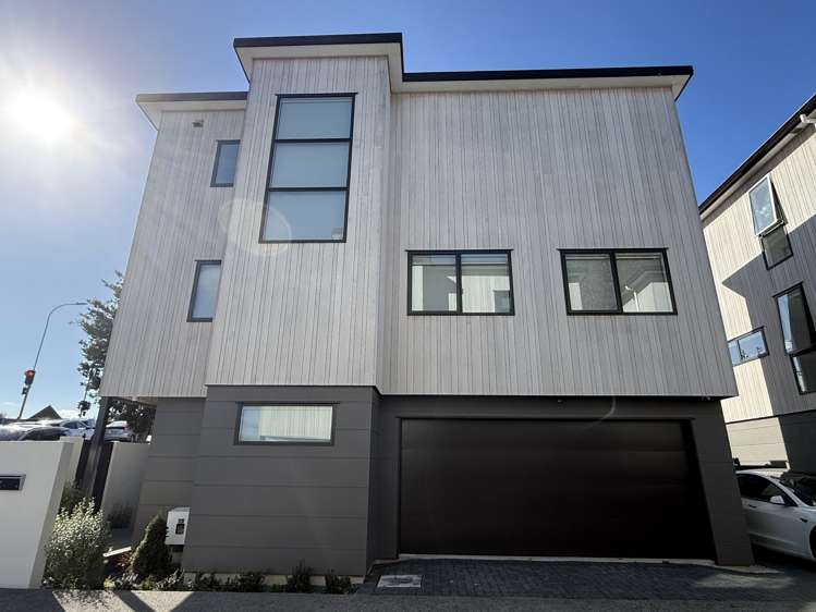 6A Green Lane East_0