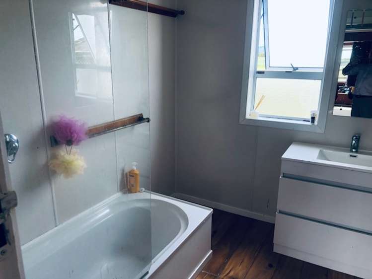 39 Awa Road Springdale_18