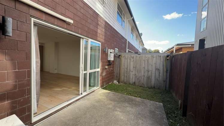1/4 Littler Place Hamilton East_10