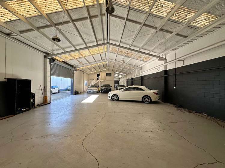 124 Captain Springs Road Onehunga_4