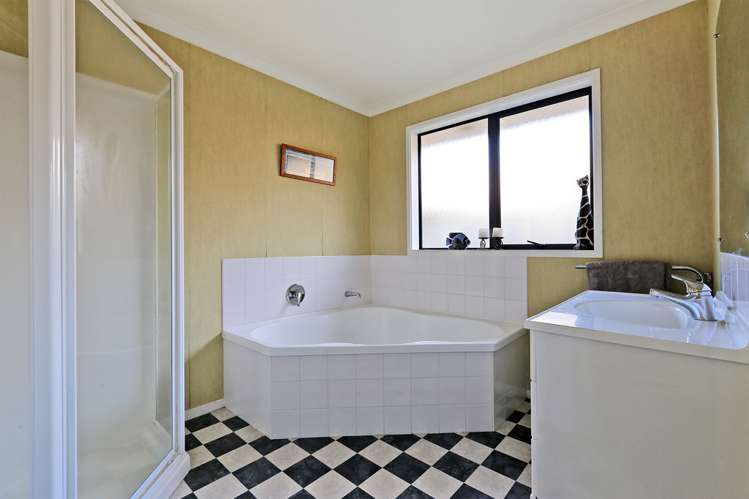 15 Scott Place Havelock North_15