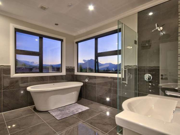 9 Bretby Court Jacks Point_11