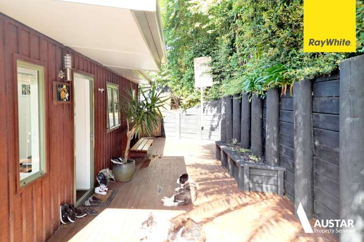 6 Dorothy Road Laingholm_25