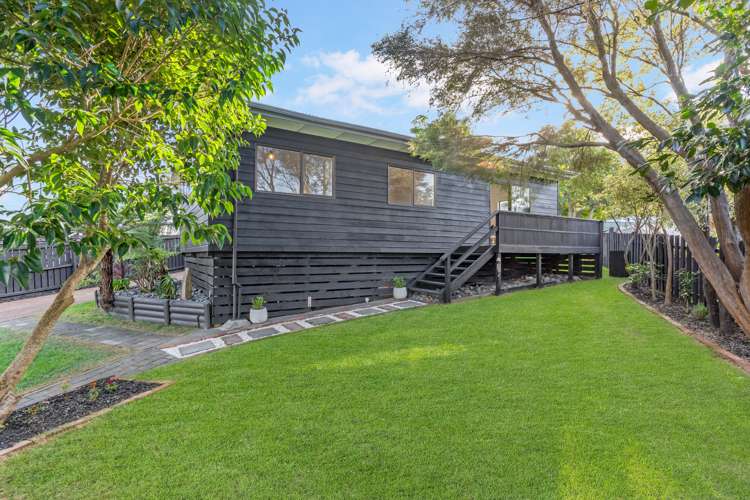 26 Meadowvale Rise Titirangi_18
