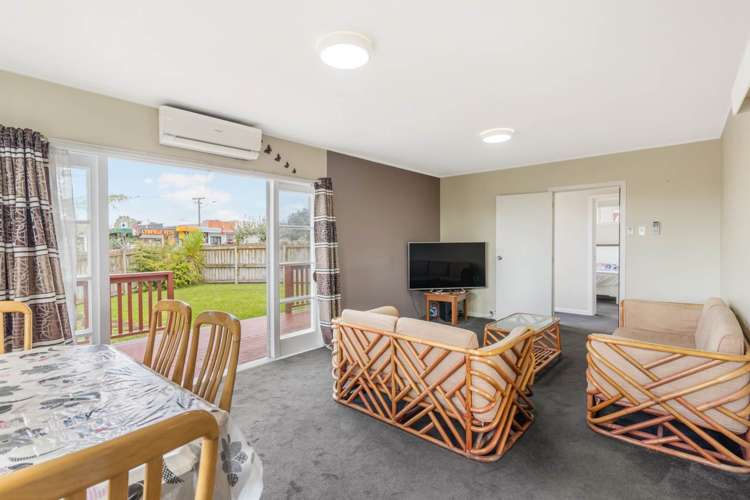 111 White Swan Road Mount Roskill_11