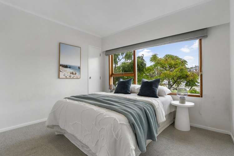 2/31B Bevyn Street Castor Bay_6
