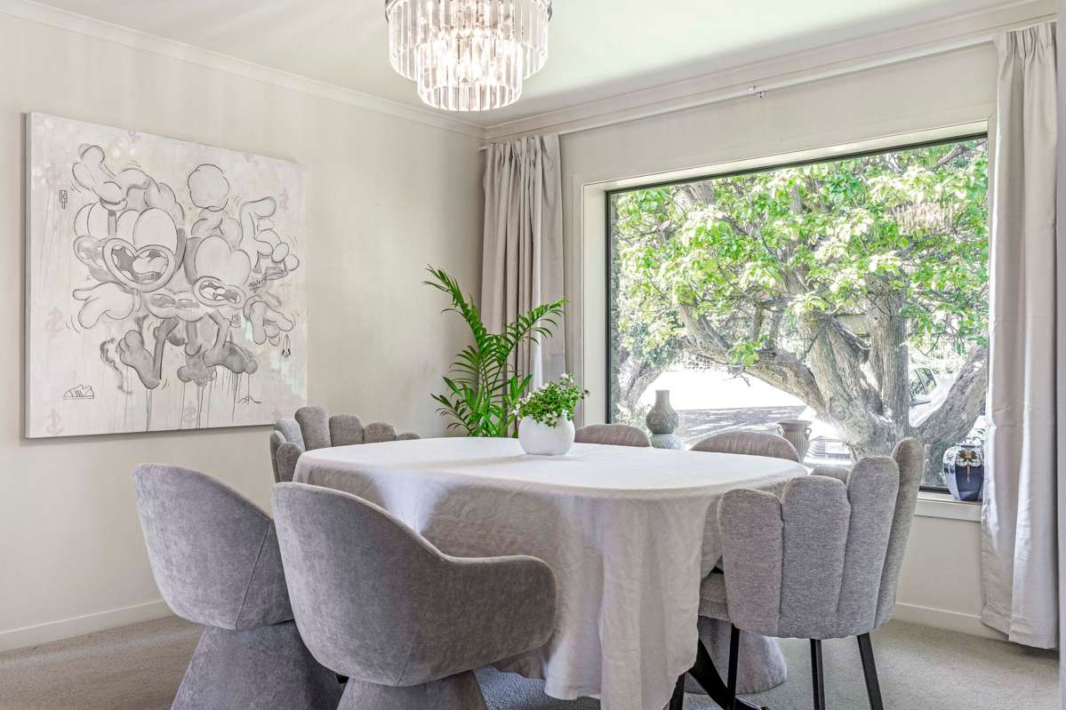 11 Waiatarua Road_3