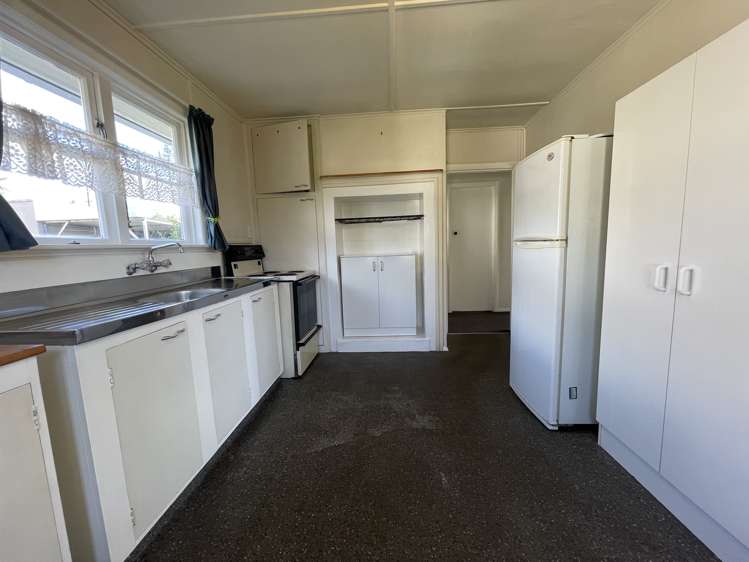 17 Stewart Street Waimangaroa_9