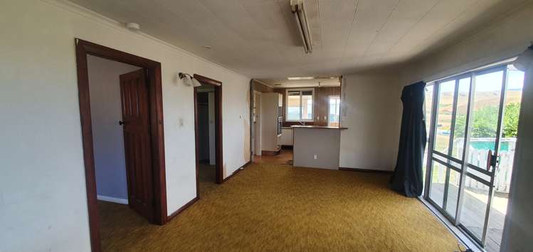 12 Whangaimoana Beach Road Pirinoa_6