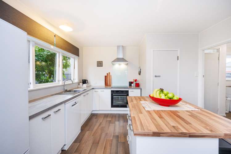 108 Derby Street Feilding_5