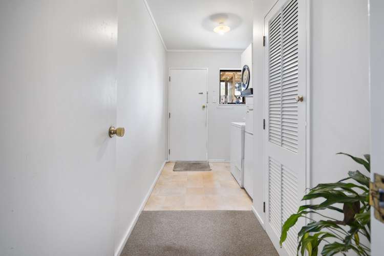 34 Barton Street Marton_18