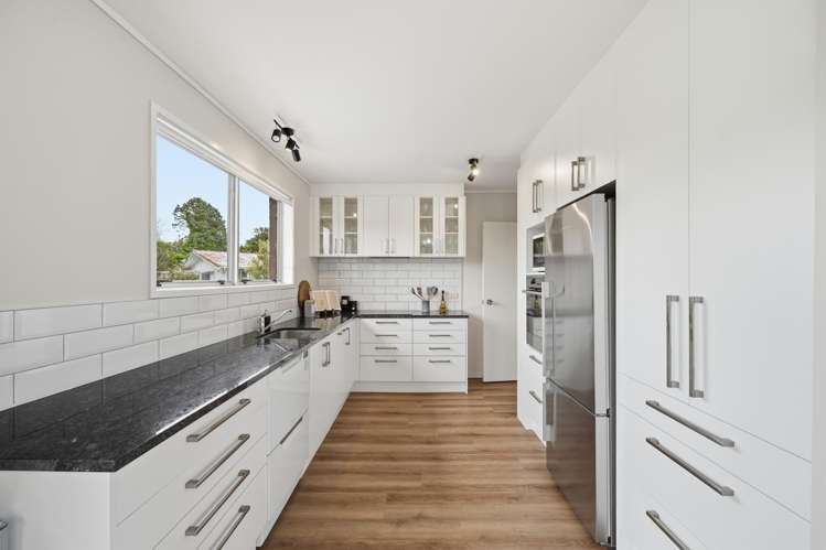 2/3 Bronwyn Place_3