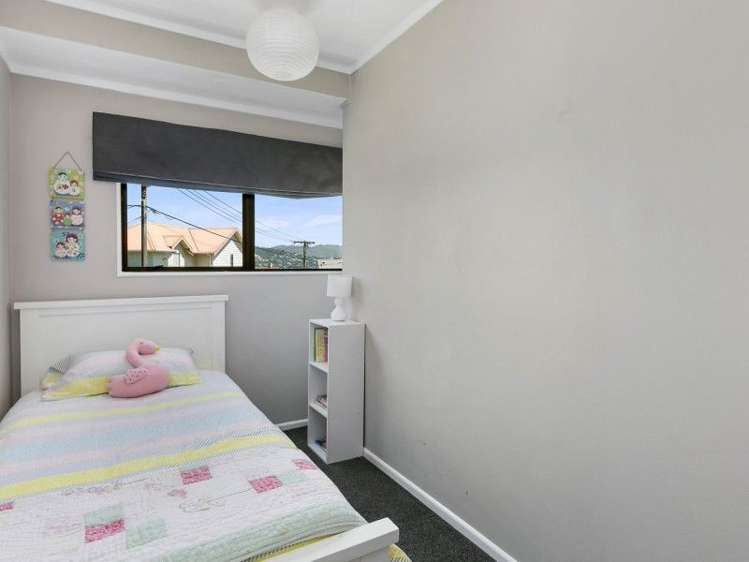 12 Tukanae Street Strathmore Park_16