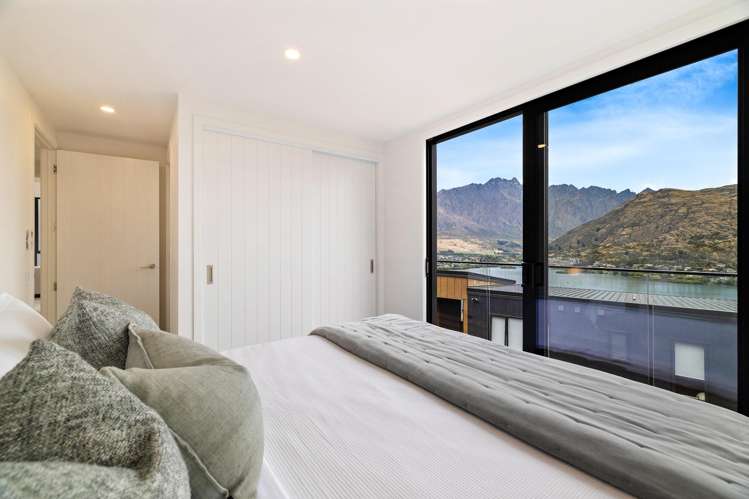 49 Angelo Drive Queenstown_18