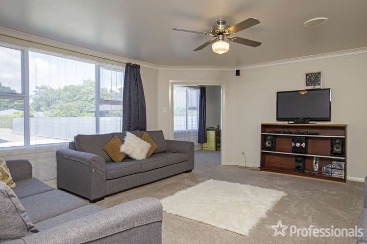 25 Hilton Road Carterton_5