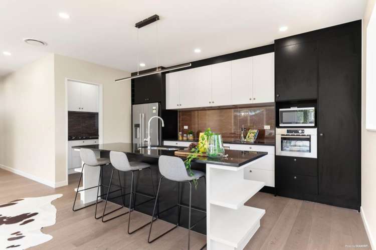 11 Tuangi Street Long Bay_7