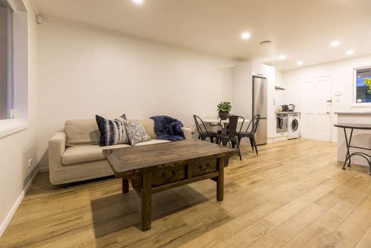 1/25 Lagoon Drive Panmure_8