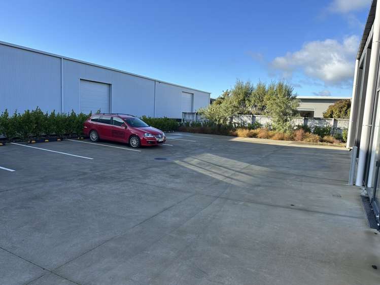 Unit 3, 1 Parakau Road Waiwhakaiho_13