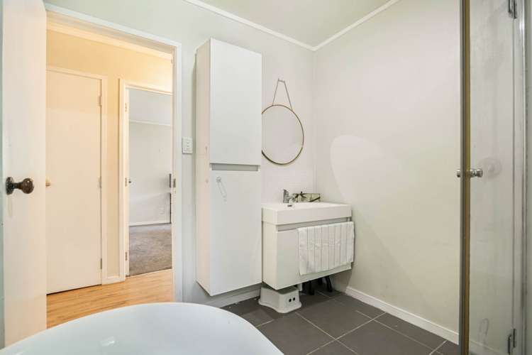 1/64 Stredwick Drive Torbay_12