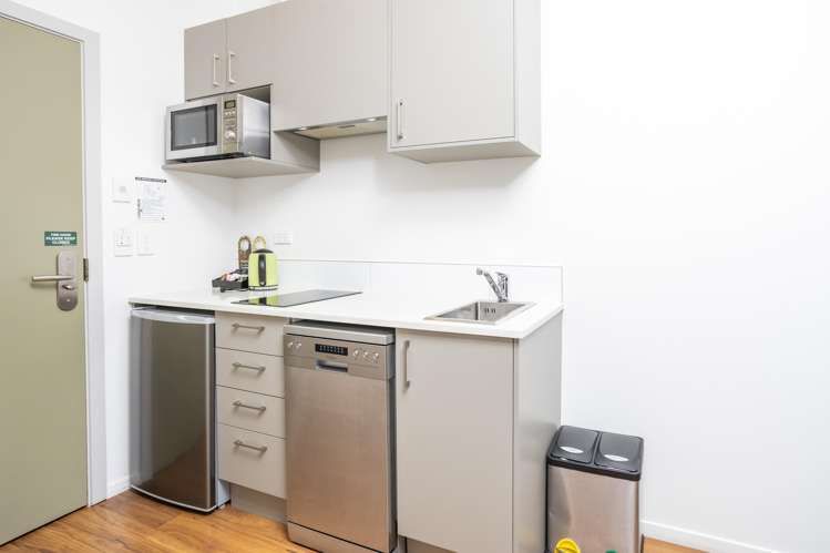 302/32 Red Oaks Drive Frankton_11