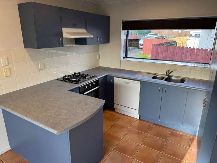 8 Cambridge Road Manurewa_2