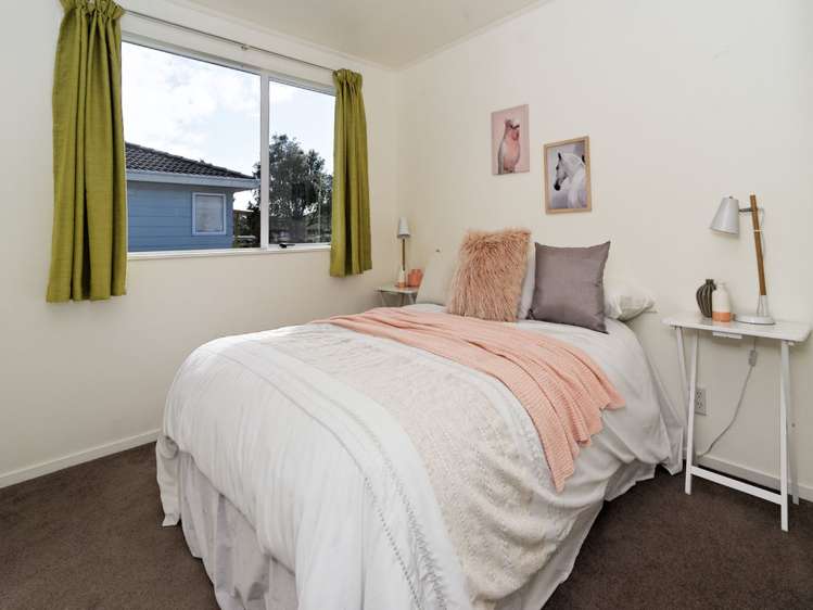 158 Solar Road Glen Eden_10