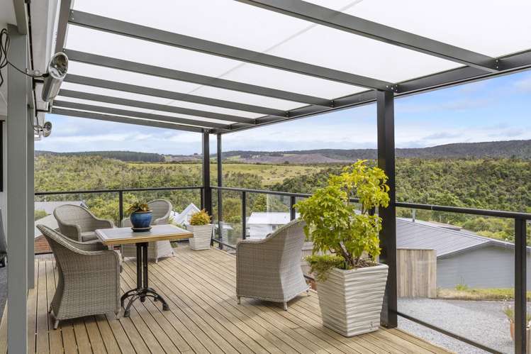 6 Turangitukua Terrace Whareroa_22