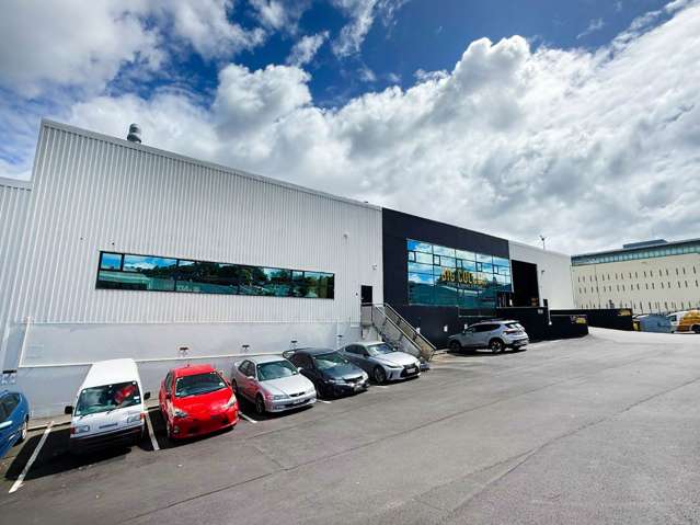 OFFICE/SHOWROOM AND WAREHOUSE