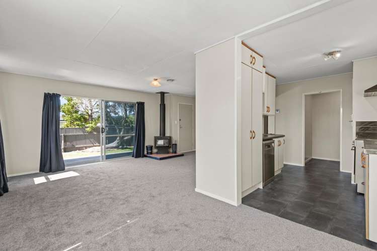 52A Somerset Crescent Highbury_4