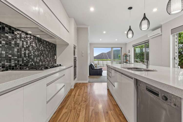 9 Sibling Court Silverdale_6