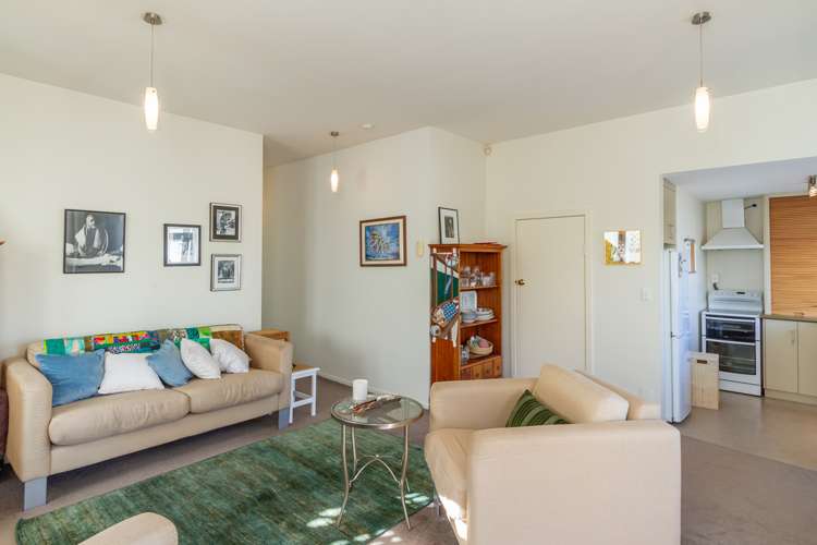 2/14 Up Oroua Street Eastbourne_8