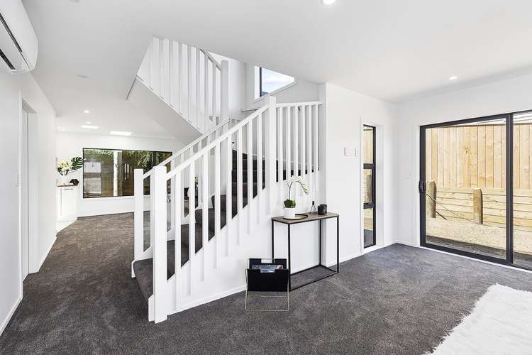10b Olivia Crescent Tawa_11