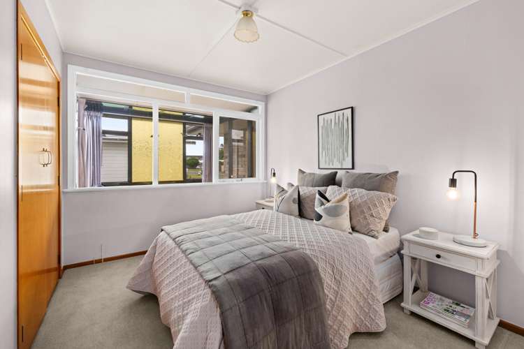 502 Hart Place Frimley_5