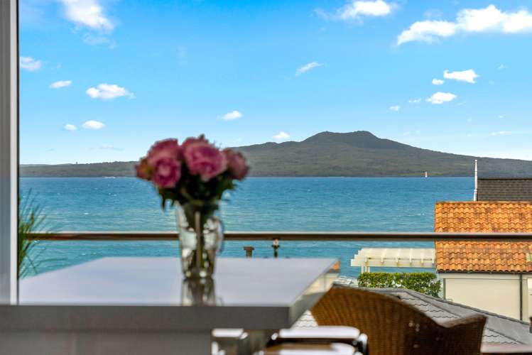 10/64 Milford Road Milford_9