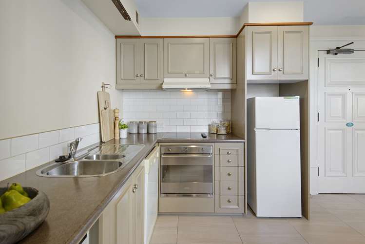 17/28 Cathedral Square Christchurch Central_10