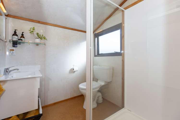 15 Tiromoana Road Raumati South_19