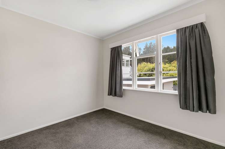 25 York Place Cannons Creek_6