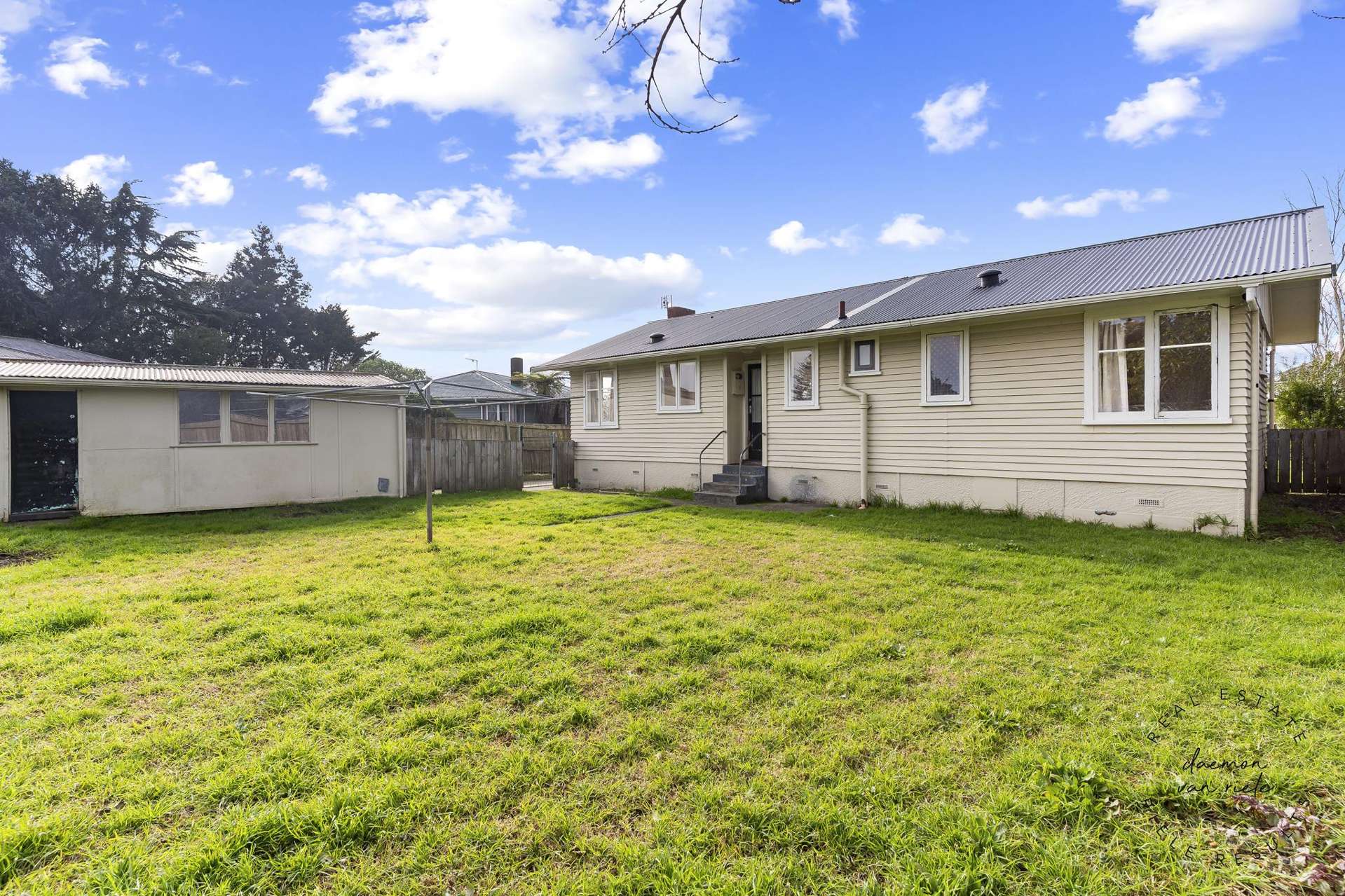 12 White Road Manurewa_0