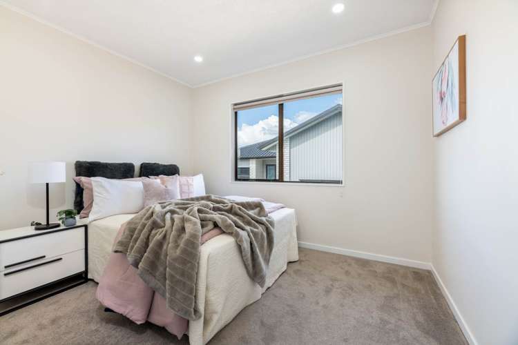 43 Athena Drive Totara Vale_13