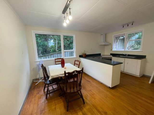 6 Tobruk Street Karori_1