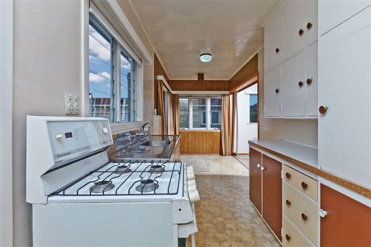 62 College Road Northcote_11