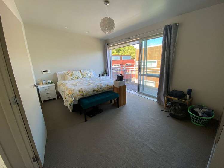 22/2 Onslow Road Khandallah_5