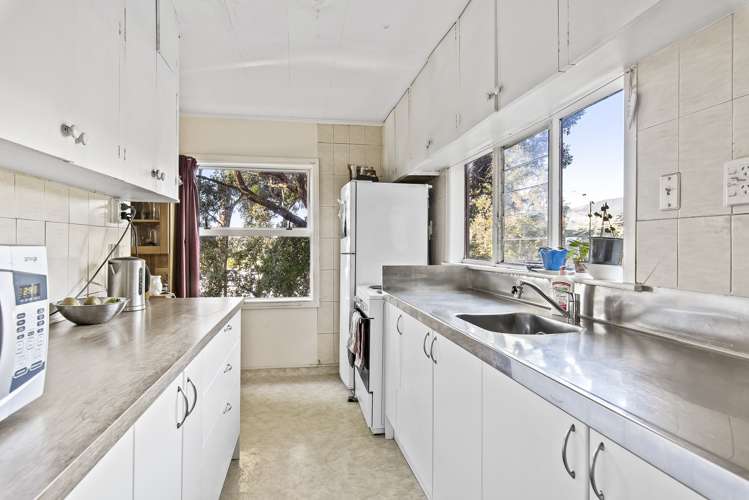 90 Raumati Road Raumati Beach_8