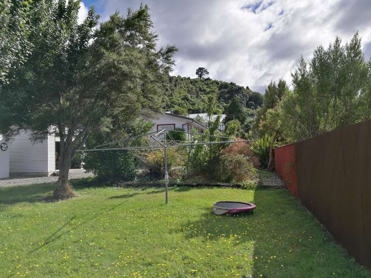 8 Ludlam Street Featherston_9